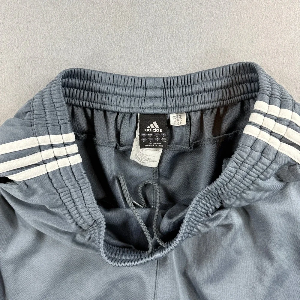 Adidas Shorts Mens Medium Gray Stripes Athletic Soccer Gym Running Workout Y2K